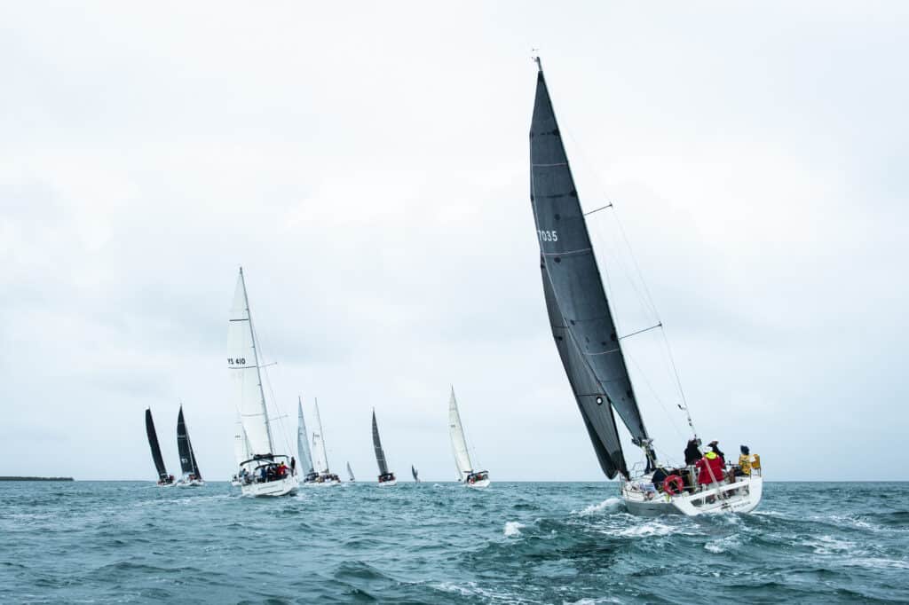 24 QLD - Regatta - Sailing yachts racing 2